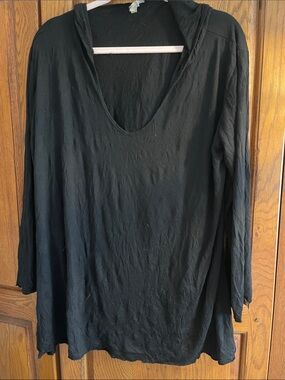 Comfy USA Black V-Neck Long Sleeve Tunic